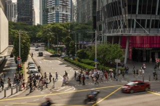 新加坡想要缩小贫富差距 亿万富豪紧张不安