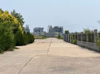 与化工厂为邻：高密友道工厂爆炸后的“多维冲击”