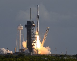 “星链”成地缘冲突工具，订阅规模4年半激增114倍！起底马斯克SpaceX“吸金”逻辑