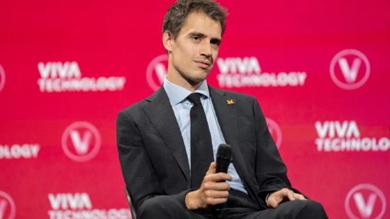 法国Mistral AI CEO 称：超50%的企业软件可能被AI替代  第1张