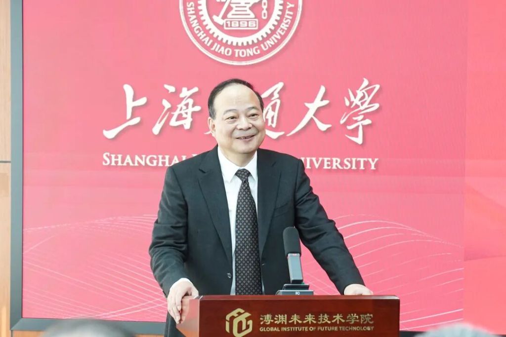 不止捐了20亿元!曾毓群回母校上海交大:创新根基在教育、核心在人才 第1张 不止捐了20亿元!曾毓群回母校上海交大:创新根基在教育、核心在人才 第1张